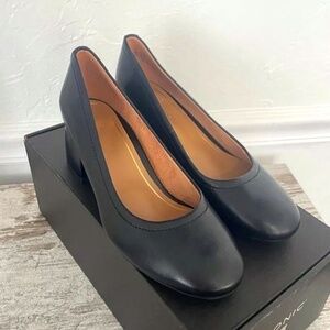 VIONIC CARMEL HEEL